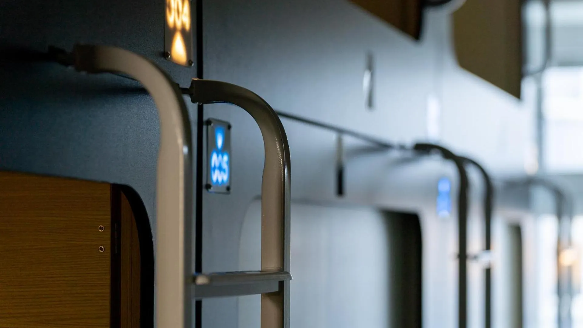 Mue Cubes - Capsule Hotel Basel