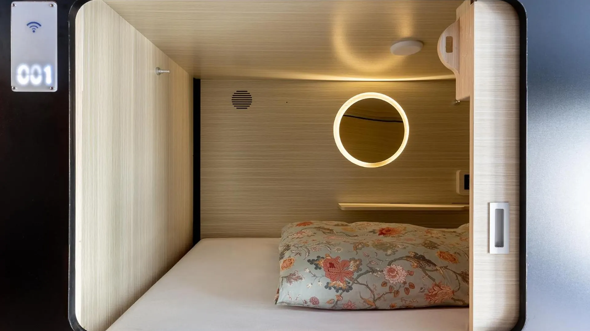 Mue Cubes - Capsule Hotel Basel Schweiz