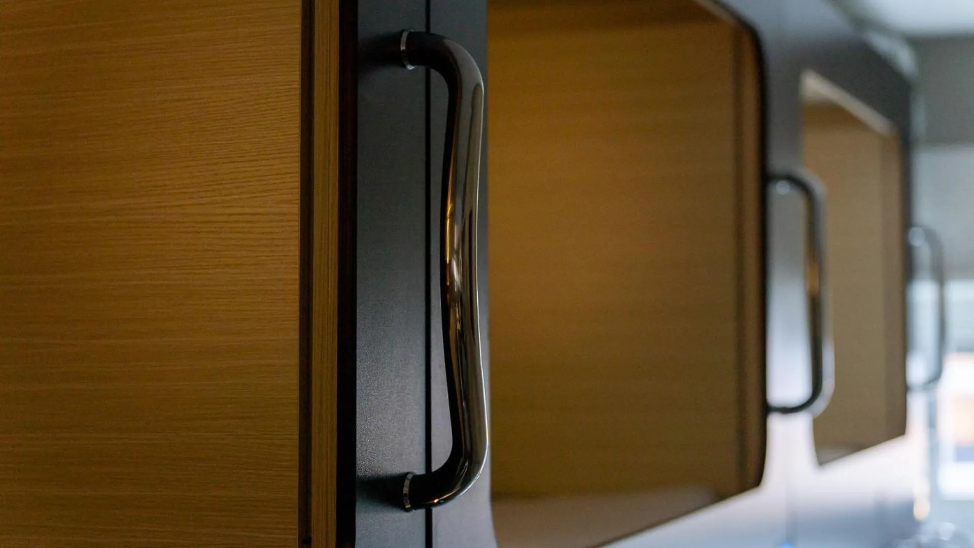 Mue Cubes - Capsule Hotel Basel
