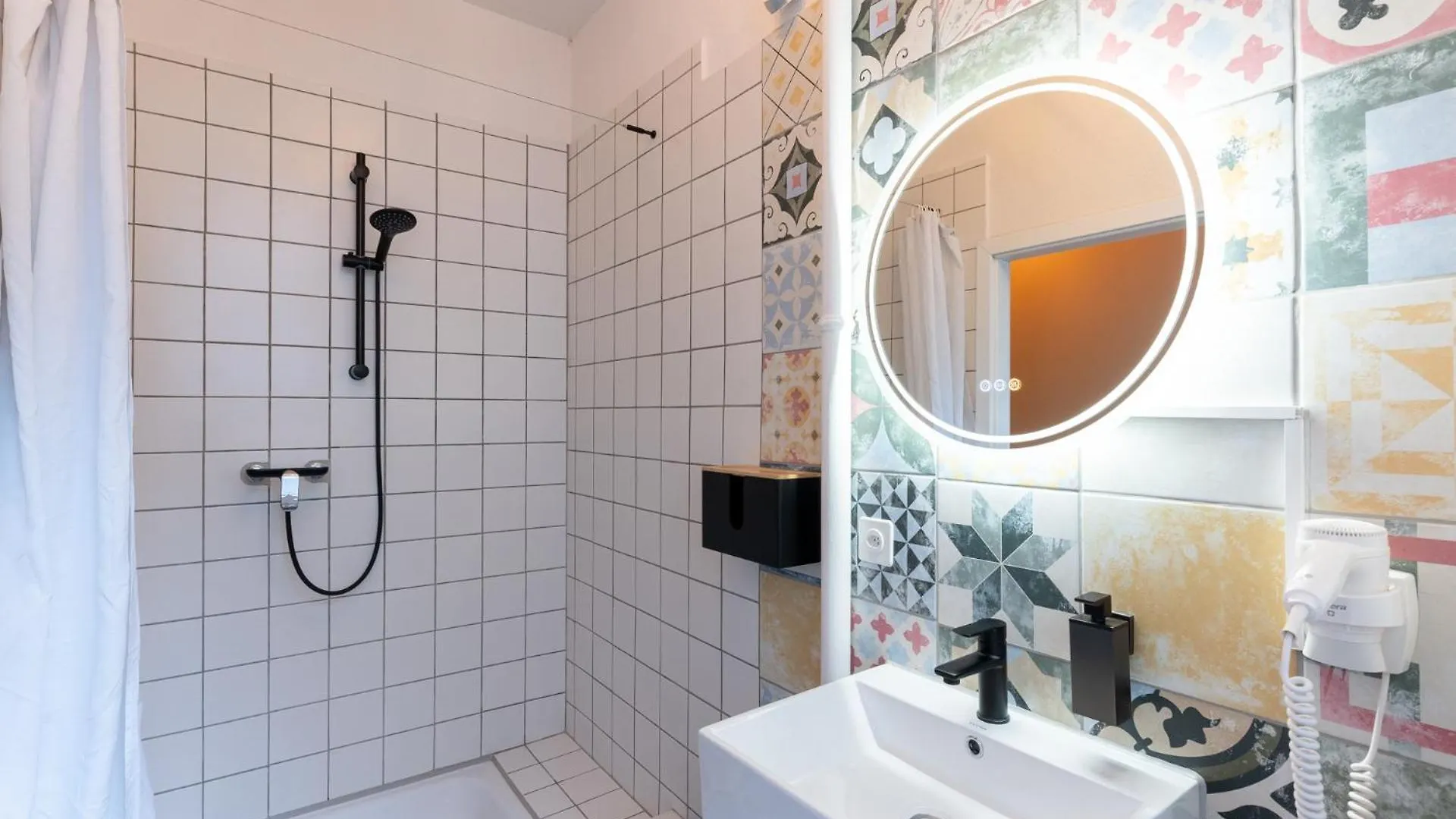 Mue Cubes - Capsule Hotel Basel Schweiz