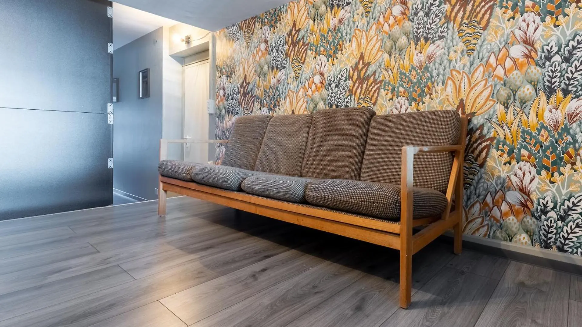 Mue Cubes - Capsule Hotel Basel 0*,  Schweiz