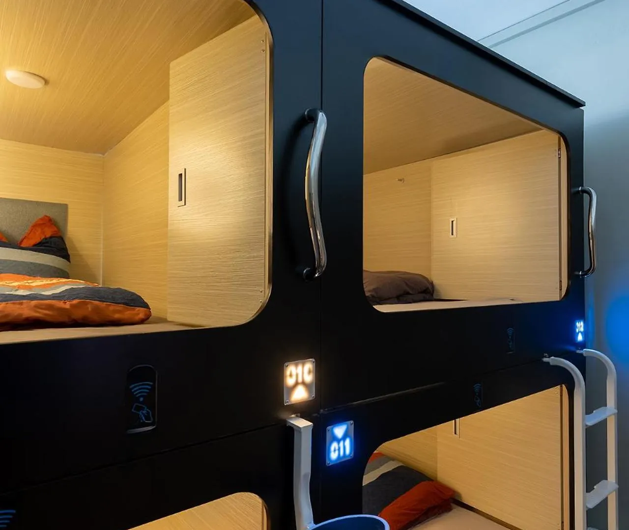 Mue Cubes - Capsule Hotel Basel Schweiz